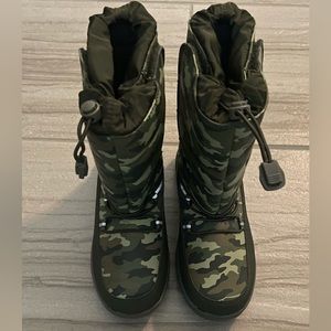 Lands End Kids Snow Boots, size 3